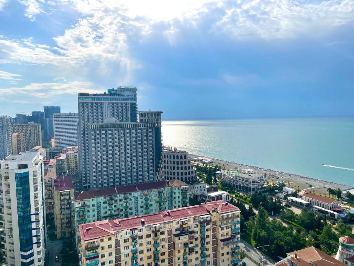 Hellobatumi公寓式酒店 外观 照片
