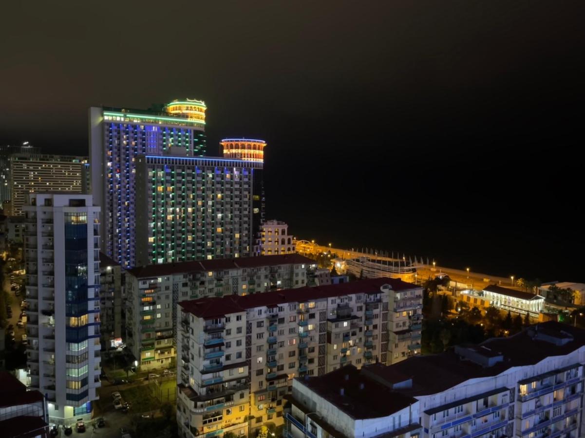 Hellobatumi公寓式酒店 外观 照片